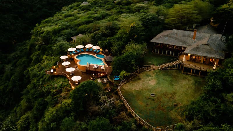 Escarpment Luxury Camp